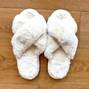 Brand New Nordstrom BP CozySlippers